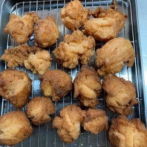 そら・ゆずの作ってみた!投稿(ミックス粉でりんご入りサーターアンダギー)
