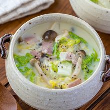 【具沢山あったまる♡】白菜ときのこの豆乳クリームスープ