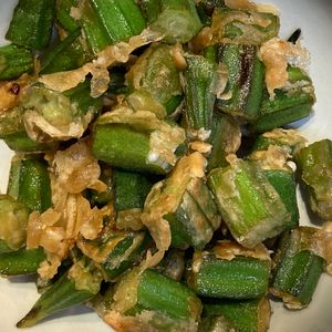 くだもの大好き🧡の作ってみた!投稿(少ない油でカリカリッ！おつまみ･おやつに「オクラの唐揚げ」)