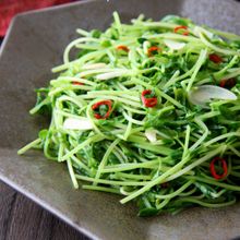 5分で完成!節約*豆苗のピリ辛中華炒め
