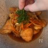 2人前500円。一口食べたら止まらない【鶏むねの南蛮漬け】の工程5