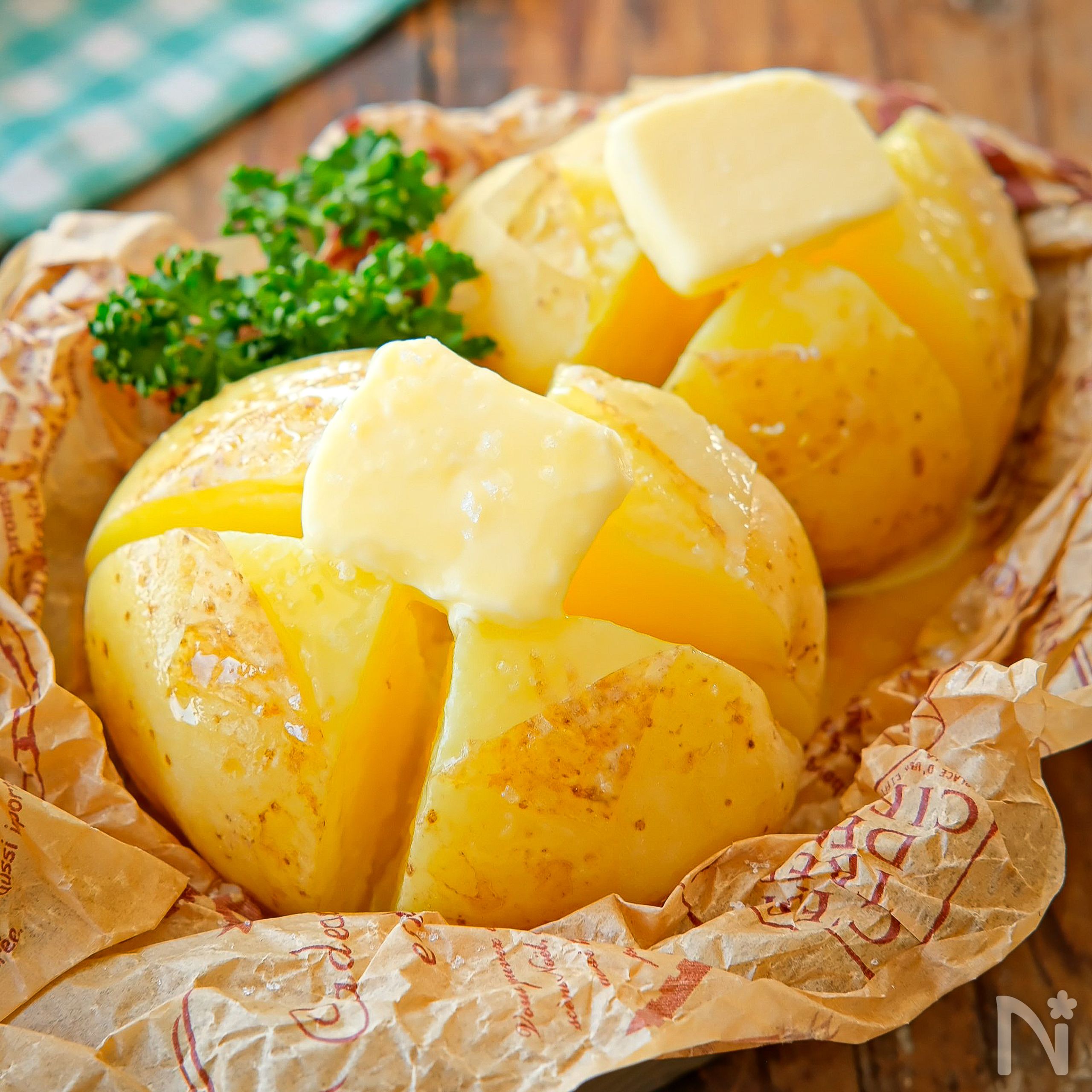 【基本のじゃがバター】電子レンジで簡単ほくほく/時間参考表 | レシピサイトNadia