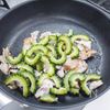 ボリュームアップ「ゴーヤ素麺チャンプル」の工程6