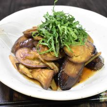 最近安くなってきました♪茄子とごぼうのさっぱり炒め