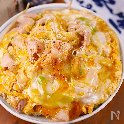 行列のどんぶり亭の🍚豚バラごぼうの柳川風卵とじすき煮丼🤩