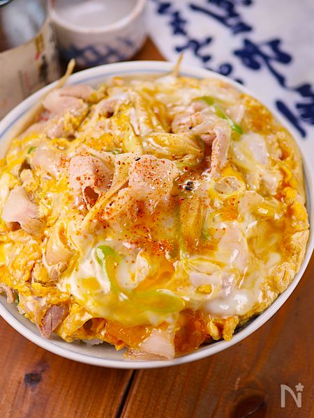 行列のどんぶり亭の🍚豚バラごぼうの柳川風卵とじすき煮丼🤩