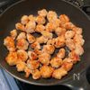 鶏むね肉が取り合いに♡「コンソメチーズのコロコロチキン」の工程3