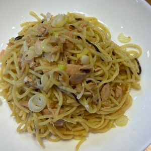 くだもの大好き🧡の作ってみた!投稿(【5分で最強焼きそば】ツナと塩昆布焼きそば)