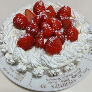marine55の作ってみた!投稿(爆速！クリスマスにピッタリなリース風ケーキ)
