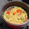 ぱぱっと！ほっこり♪オクラとミニトマトのかき玉スープの工程3