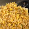 【鮭チャーハン】爆速ガッツリ飯の工程3