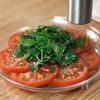 夏に食べたい！トマトとパクチーのエスニックサラダの工程3