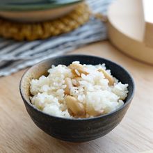 新米の季節 "落花生の炊き込みごはん"