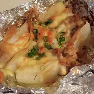 ヒロの作ってみた!投稿(【豚肉と新玉ねぎのホイル焼き】並べて焼くだけ！味つけ簡単♪)