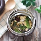 糖質オフ！塩昆布でレタスとお豆とふわふわ卵の中華スープ