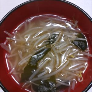 KUMIKOの作ってみた!投稿(【もやしとわかめのあっさり中華スープ】即完成！素朴で美味しい)