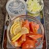 【そうめんアレンジ】トマトとさば缶のねぎ塩レモンだれの工程1