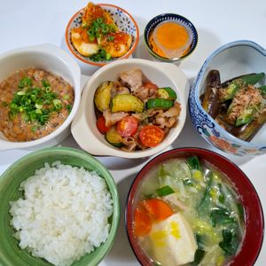 えびちゃんの作ってみた!投稿(【豚バラズッキーニの旨塩にんにく炒め】カリじゅわ♪夏味おかず)