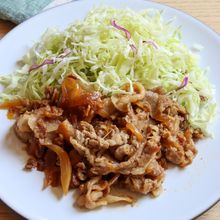 漬け込み粉ふりなしでシンプルに【豚の生姜焼き】