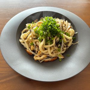 こむぎの作ってみた!投稿(【もやしと油揚げの塩昆布焼うどん】お肉なしでも激うま！)