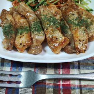 M＊Pの作ってみた!投稿(【らくレピ】10分で完成♪ステーキ風ポークチャップ)