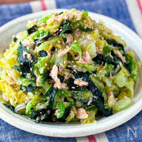 水っぽくならない◎作り置きにも【キャベツのツナわかめサラダ】