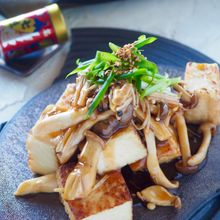 カリカリ美味しい！厚揚げのステーキ＊秋のたっぷりきのこソース
