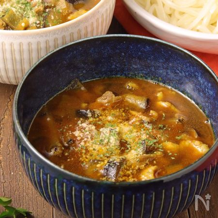 さっぱり旨うま ナスとトマトのカレーつけうどん By 熊橋麻実 くまみ レシピサイト Nadia ナディア プロの料理家のおいしいレシピ