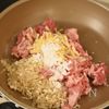 節約食材で食べ応えバツグン！【豚こまえのきチーズ焼き】の工程1