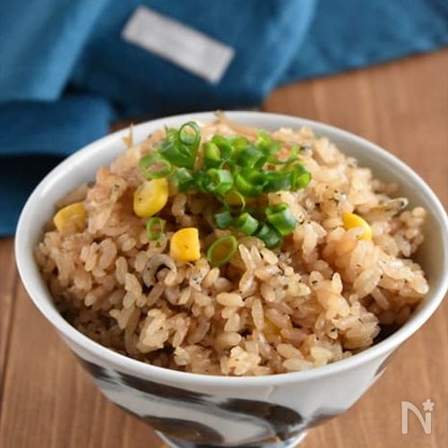 【ちりめんじゃことコーンの塩昆布炊き込みご飯】冷めてもOK！