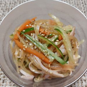 よっこの作ってみた!投稿(レンジ&ワンボウル『中華風春雨サラダ』お総菜屋さんのあの味♡)