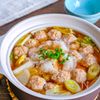 お腹に優しいあったか鍋 えのき鶏団子のみぞれ鍋