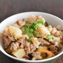【ツナマヨポテトの塩昆布炊き込みご飯】こくうま！