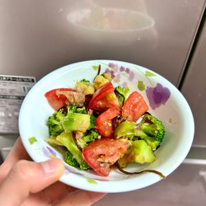 ケの作ってみた!投稿(【トマトとブロッコリーの塩こんおかか和え】もりもり食べれる♪)