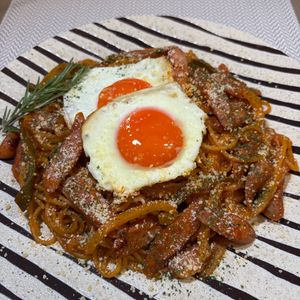 楽ラク手抜キッチン🐶🐾の作ってみた!投稿(まろやかコク旨♩塩麹ナポリタン【ワンポットでらくらく】)
