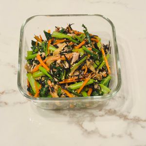 Riyoの作ってみた!投稿(栄養満点♡やみつき【小松菜とひじきの旨ツナ炒め】お弁当にも◎)