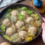 ふわふわ鶏団子と白菜の春雨スープ