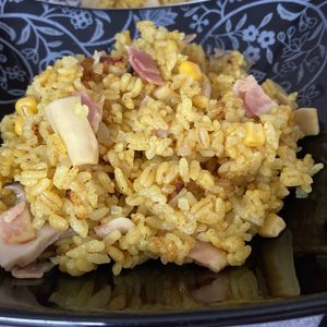 すみれの作ってみた!投稿(【炊飯器で簡単！子供が喜ぶ、カレーピラフ】休日ランチに♡︎)