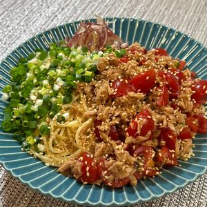 楽ラク手抜キッチン🐶🐾の作ってみた!投稿(【青じそ香る♪】トマトとツナのやみつき無限パスタ！)