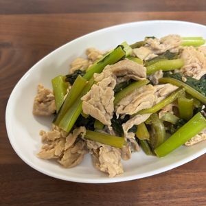 さらの作ってみた!投稿(簡単！豚肉と小松菜のレモン醤油炒め)