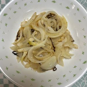 キャピタンの作ってみた!投稿(【レンチン2分】ごま油香る☆くたくた玉ねぎのウマ塩こんぶ和え)
