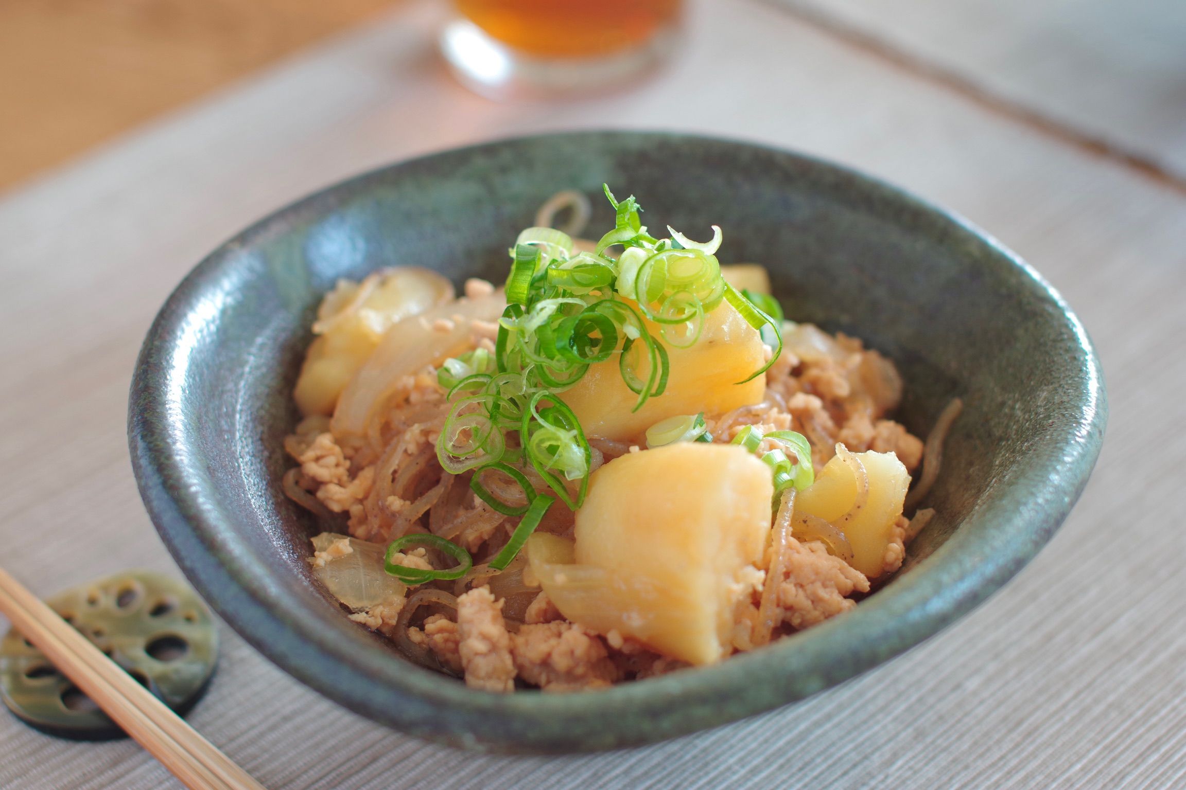ホックホク♡新じゃがと鶏そぼろの肉じゃが | レシピサイトNadia