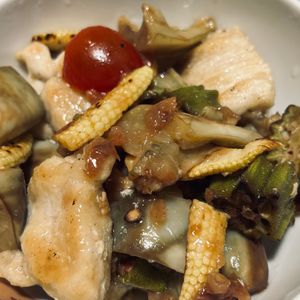 yuu17の作ってみた!投稿(＼さっぱり♪／鶏むね肉と夏野菜の白だし梅だれあえ)