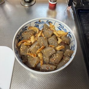 ルルすけの作ってみた!投稿(【ちくわとこんにゃくの甘辛炒め】お箸が進む!絶品副菜☆)