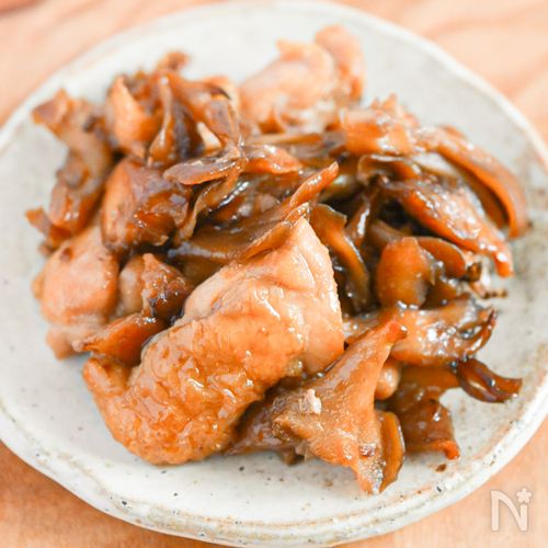 白いごはんと相性抜群!鶏もも肉とまいたけの照り焼き