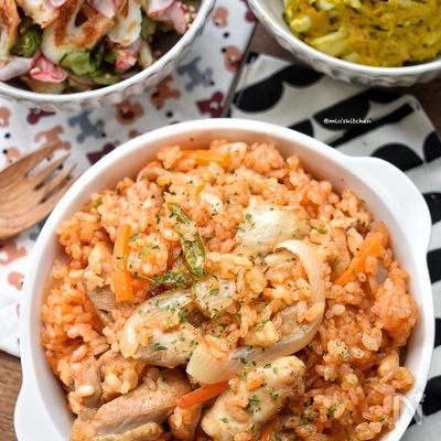 【市販のスープ使用】炊飯器de簡単♡お肉ごろごろチキンライス