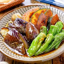 【夏野菜の焼き浸し】好きな野菜を焼いて浸すだけ♪