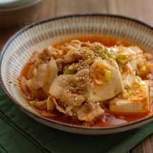 めんつゆで簡単！＊ピリ辛韓国風豚バラ肉豆腐＊