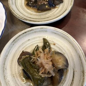 Hikeyの作ってみた!投稿(味がしみしみ！なすとピーマンの甘辛煮)