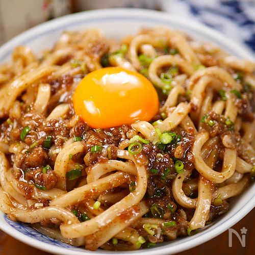 行列のうどんそば④ぶっ濃い濃厚ソースのもっちり油うどん🤩